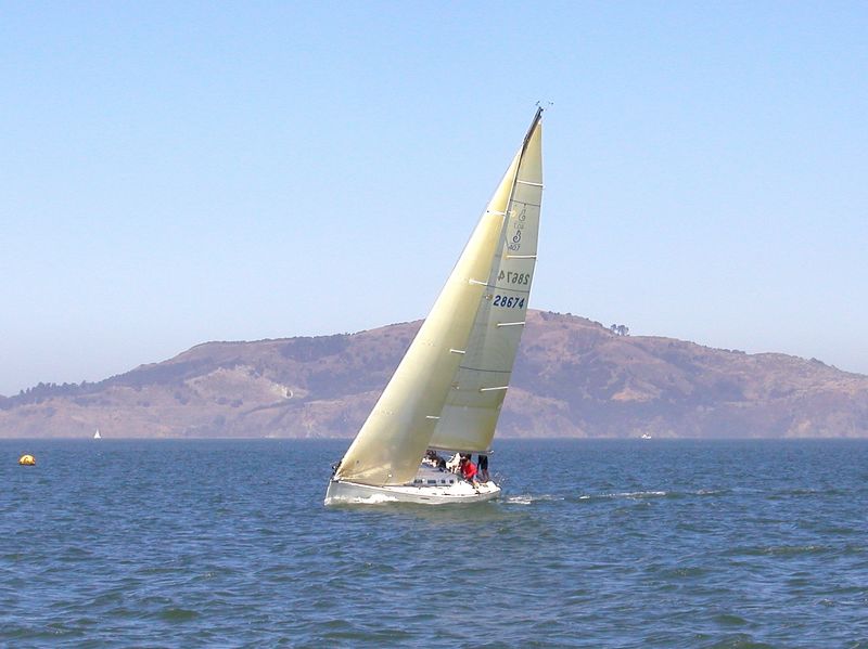 11_Beneteau_practicing_off_the_Club