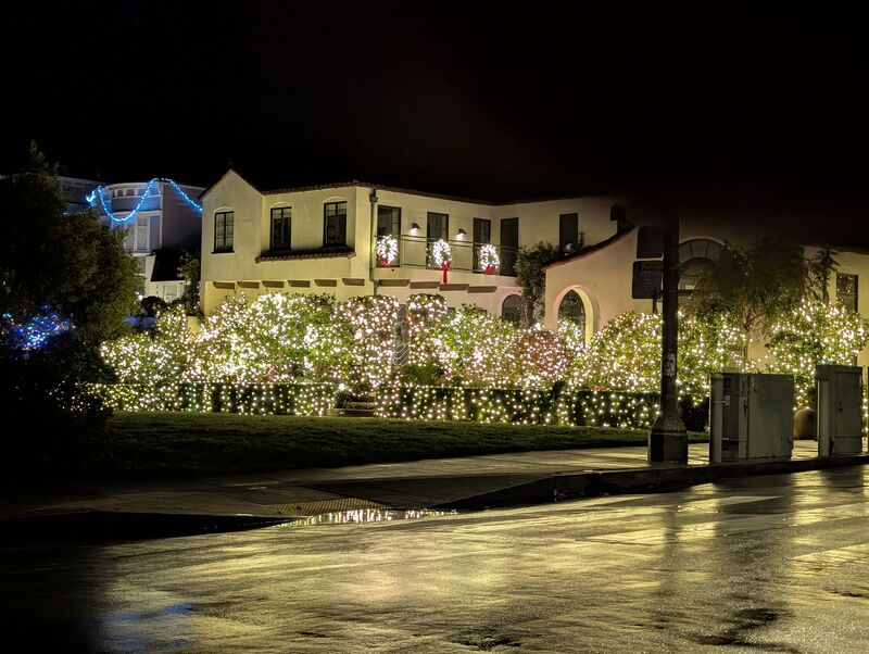 PXL_20251224_044110703